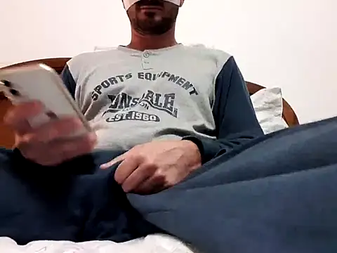 Snapshot of ItalStall chatting on October 4, 8:13 pm ItalStall online show from October 4, 8:13 pm