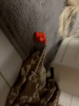 oshanskoo12 online show from October 10, 4:17 am