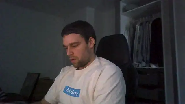 Snapshot of The_big_viking_ chatting on January 10, 12:36 pm The big viking online show from January 10, 12:36 pm