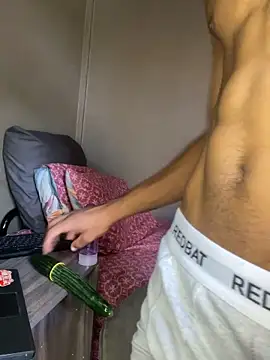 Snapshot of fathomless chatting on December 13, 10:08 am fathomless online show from December 13, 10:08 am