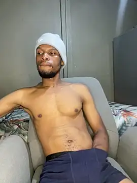 Snapshot of fathomless chatting on February 8, 12:28 am fathomless online show from February 8, 12:28 am