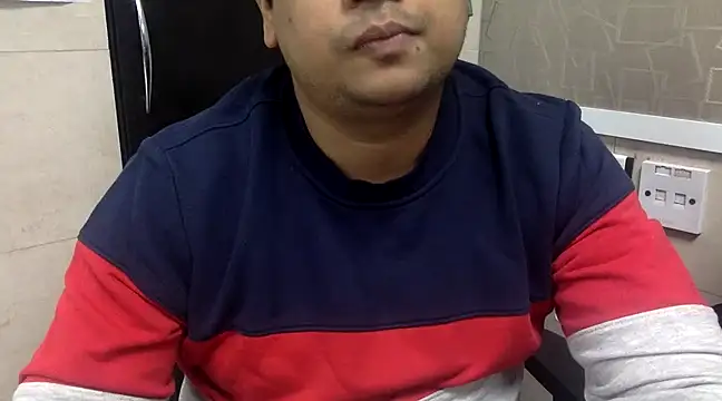 simpleguy1011 online show from December 20, 4:36 pm