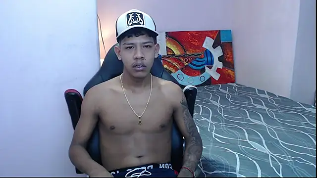 Snapshot of mr_stiven_ chatting on February 8, 2:58 am mr stiven  online show from February 8, 2:58 am