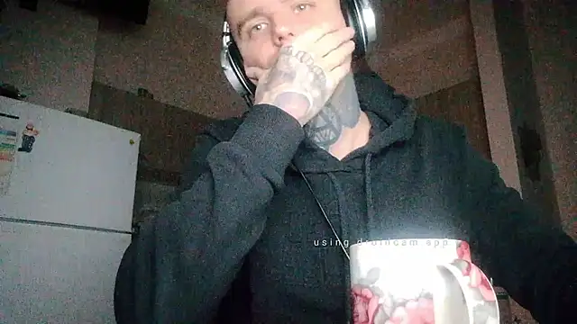 HappyZebra13 online show from February 28, 12:21 am