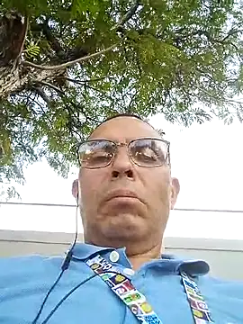 Snapshot of Alex011277 chatting on September 21, 9:48 pm Alex011277 online show from September 21, 9:48 pm