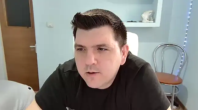 Snapshot of JasonJacks chatting on March 5, 9:38 am JasonJacks online show from March 5, 9:38 am