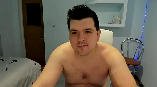 Snapshot of JasonJacks chatting on December 19, 11:18 am JasonJacks online show from December 19, 11:18 am