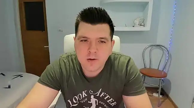 Snapshot of JasonJacks chatting on January 3, 10:52 am JasonJacks online show from January 3, 10:52 am