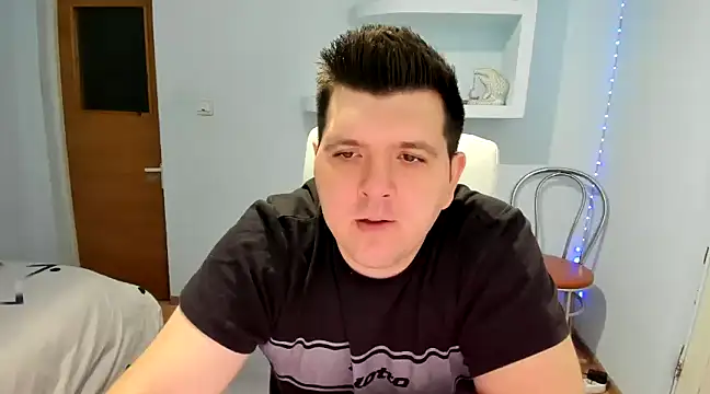 Snapshot of JasonJacks chatting on December 17, 3:17 pm JasonJacks online show from December 17, 3:17 pm