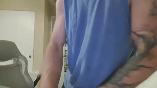 Huntzg23 online show from July 4, 5:21 am