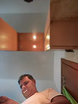 SecretlyDD online show from February 6, 4:48 pm