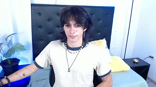 andreey50 online show from November 25, 1:46 pm