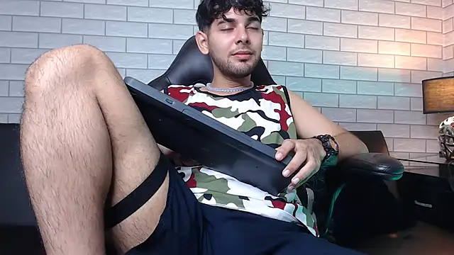 Samir bear online show from March 6, 12:30 pm