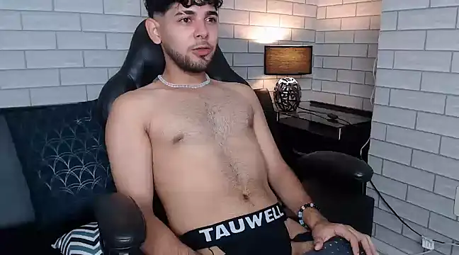 Samir bear online show from February 22, 12:19 pm