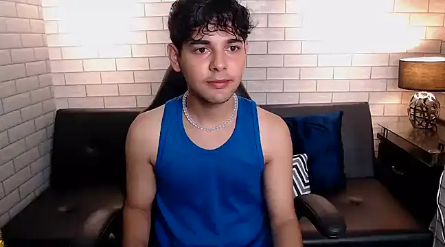 Samir bear online show from December 18, 12:40 pm