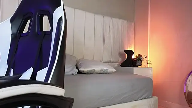 Samir bear online show from April 13, 12:39 pm