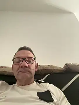 loverman2941 online show from January 1, 2:31 pm