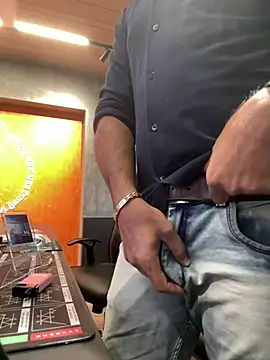 Nil Talreja online show from December 20, 6:19 am