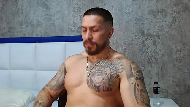 Luck Grey online show from March 5, 9:28 pm