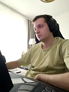 -VsFuture- online show from February 6, 10:37 am