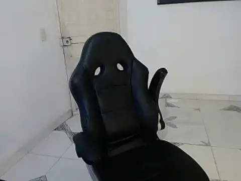 Clyde019 online show from January 26, 3:47 pm