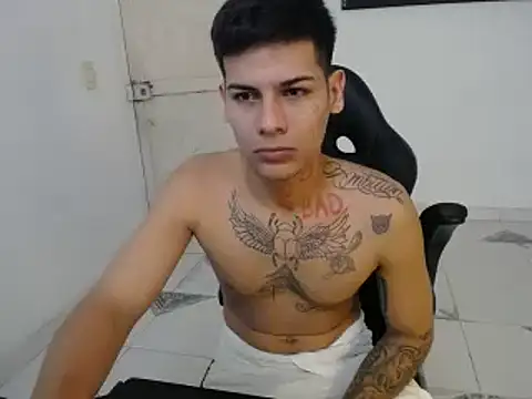 Clyde019 online show from January 27, 5:04 pm