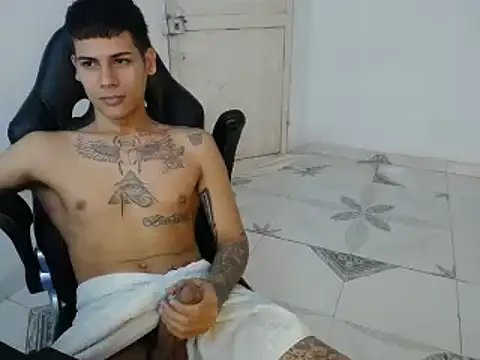 Clyde019 online show from January 10, 7:11 pm