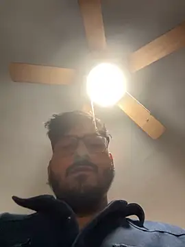 lesvenn online show from December 28, 6:40 pm