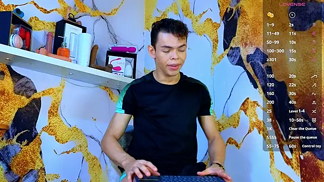 Snapshot of Nijinsky_LatinBoy chatting on September 25, 10:58 am Nijinsky LatinBoy online show from September 25, 10:58 am