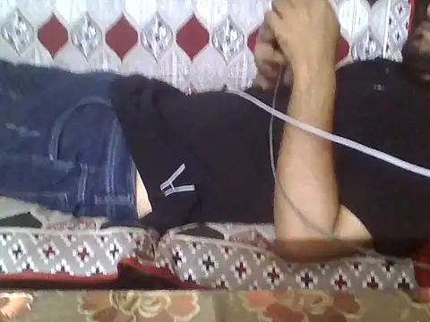 indihotguy online show from May 31, 6:20 pm