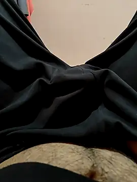 Snapshot of dreamers_dick chatting on February 9, 3:53 am dreamers dick online show from February 9, 3:53 am