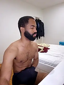 Snapshot of kevi_cocks chatting on September 21, 1:50 am kevi cocks online show from September 21, 1:50 am