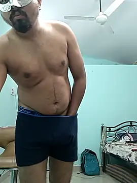 Snapshot of Desi_Heat chatting on March 19, 2:48 am Desi Heat online show from March 19, 2:48 am