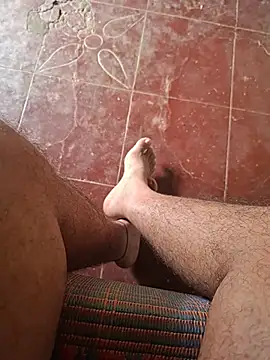 Snapshot of Desi_Heat chatting on October 19, 5:34 am Desi Heat online show from October 19, 5:34 am
