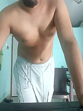 Snapshot of Desi_Heat chatting on January 24, 6:14 pm Desi Heat online show from January 24, 6:14 pm