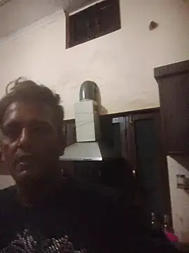 Snapshot of MAGNETICDADDY8 chatting on October 17, 11:31 pm MAGNETICDADDY8 online show from October 17, 11:31 pm