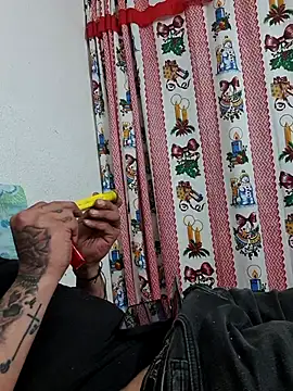 VDorseJHill6 online show from February 5, 8:32 am