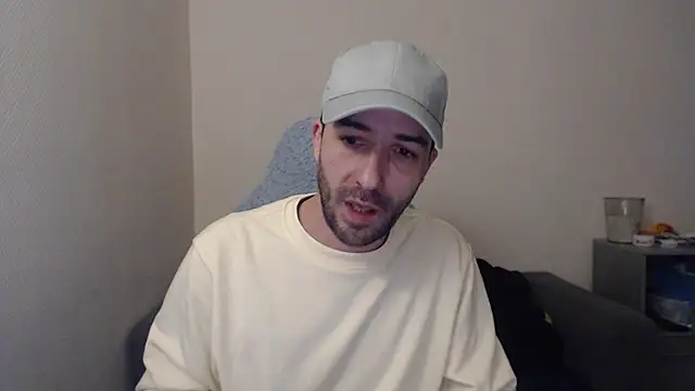 Ziimbafreee online show from November 27, 5:11 am