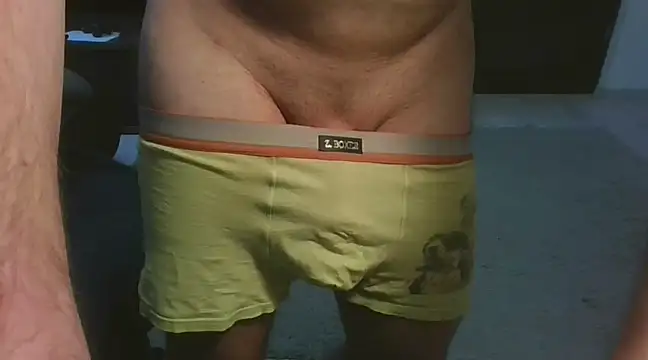 stripnaked21 online show from February 21, 7:01 am