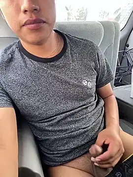 Snapshot of abrilito2 chatting on February 23, 3:50 am abrilito2 online show from February 23, 3:50 am