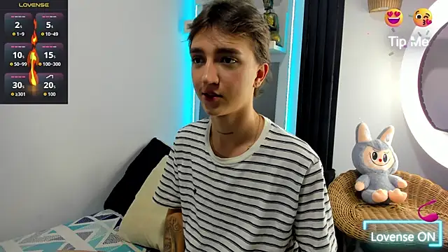 jeremy salvatore online show from November 11, 6:51 am