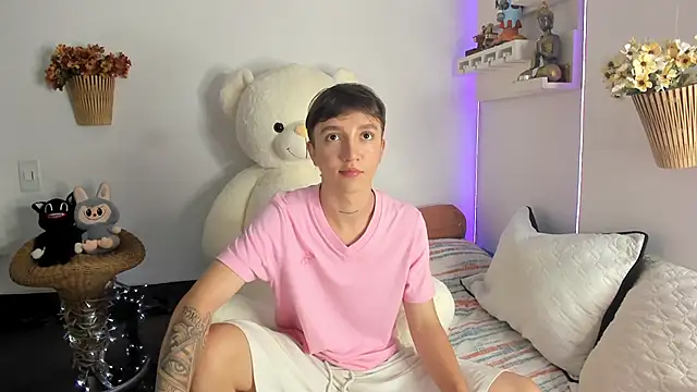 jeremy salvatore online show from March 2, 11:34 pm