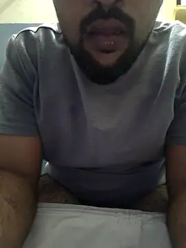 13lusty online show from October 25, 8:27 am