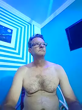 itsmeyes69 online show from January 15, 8:48 pm