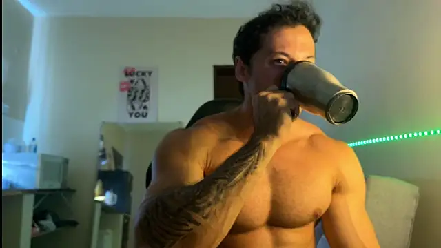 Lucasfit24 online show from April 9, 2:12 pm