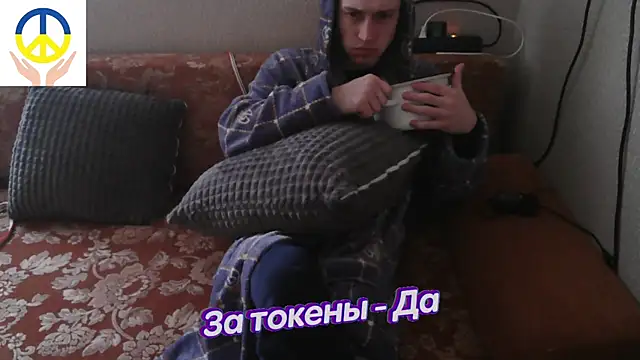Snapshot of johnny_positive chatting on February 19, 5:05 am johnny positive online show from February 19, 5:05 am