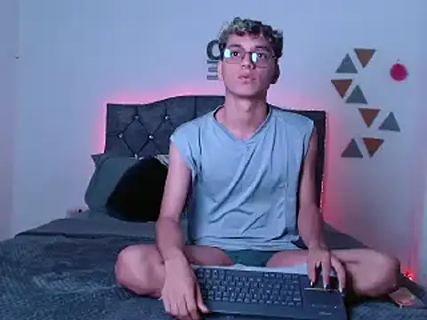 andrew willyams online show from January 14, 7:11 pm