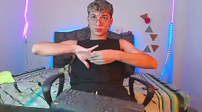 andrew willyams online show from March 2, 2:47 pm