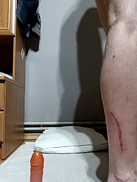 larzik94 online show from March 4, 7:10 pm