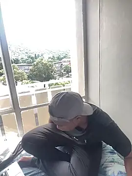 snotLoud online show from March 21, 9:01 am